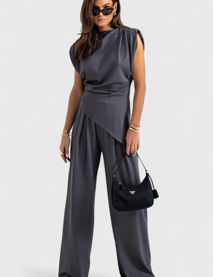 Sofia Conjunto Asimétrico con Hombros Drapeados