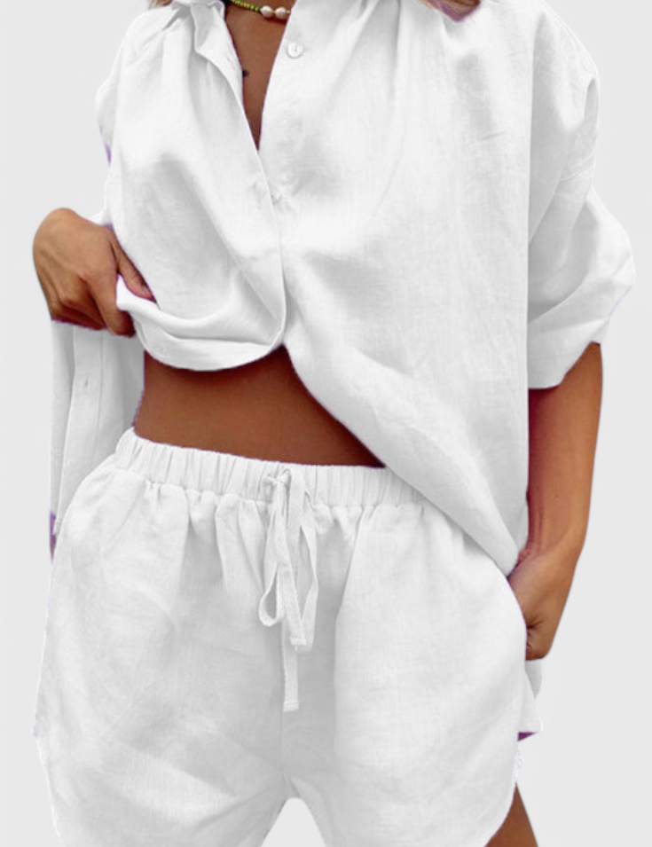 Anika Conjunto de Dos Piezas con Camisa de Botones y Pantalones Cortos con Cuerda