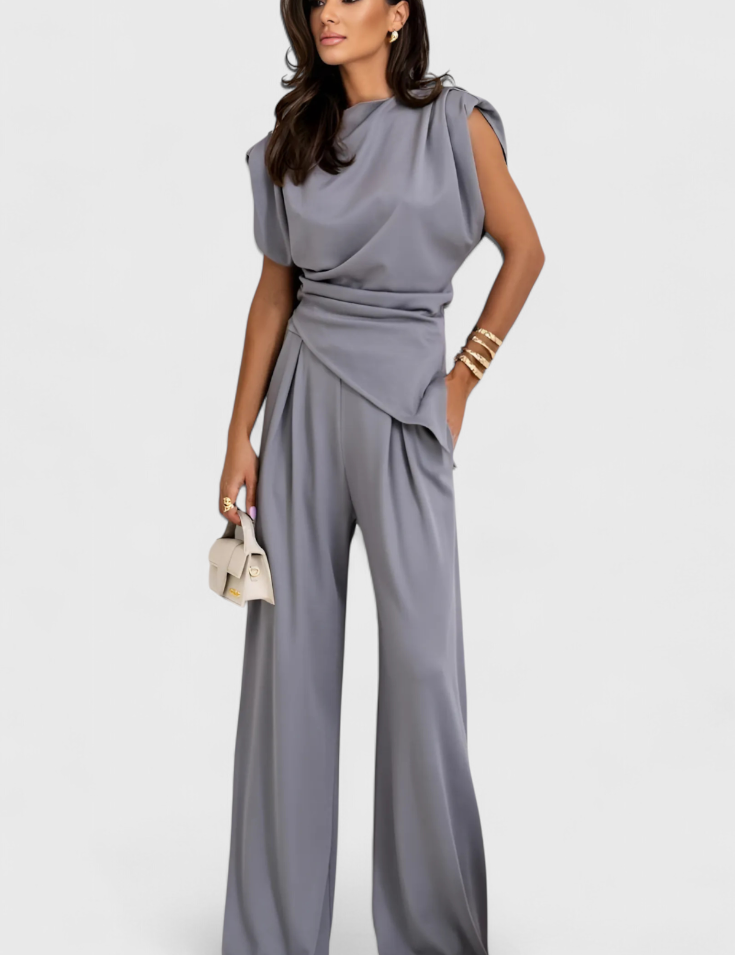 Sofia Conjunto Asimétrico con Hombros Drapeados