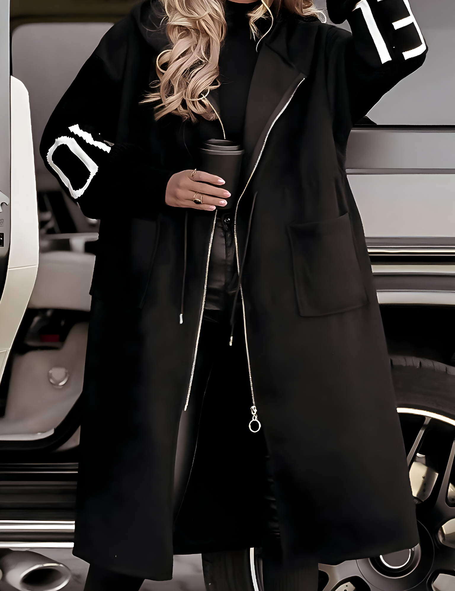 Rosana - Abrigo con Capucha Elegante