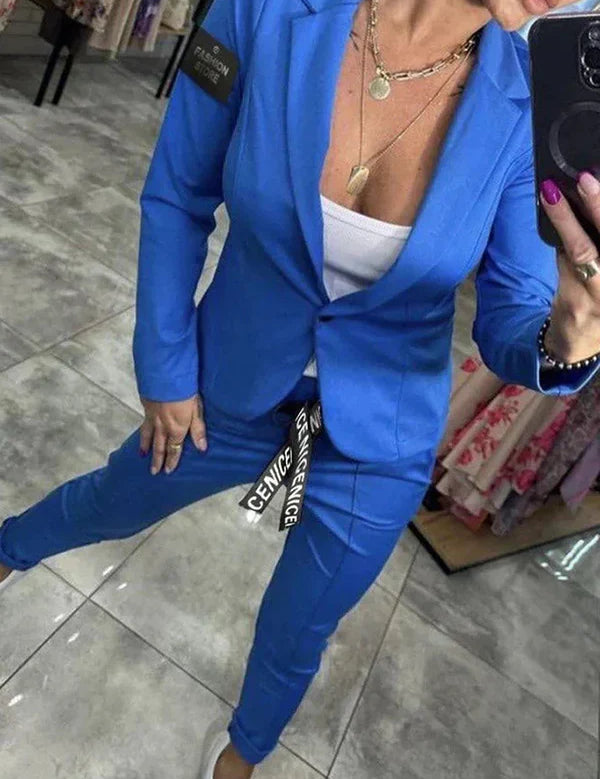 Isabel Conjunto Personalizado con Blazer Suave y Pantalones Jogging Informales