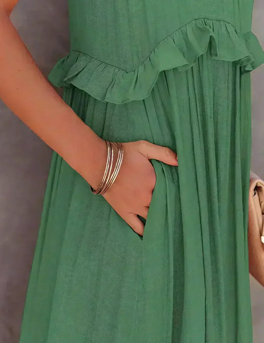 Landry | Vestido Sin Mangas con Detalles de Volantes Chic