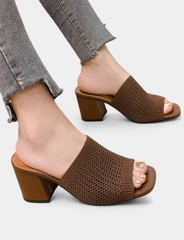 Christy Sandalias de Tacón con Malla Transpirable y Diseño Cuadrado