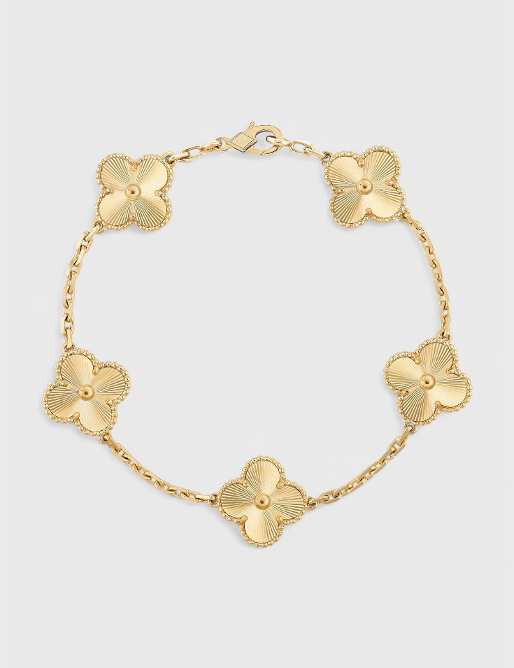 Pulsera con Motivo de Trébol y Elegancia Baño de Oro