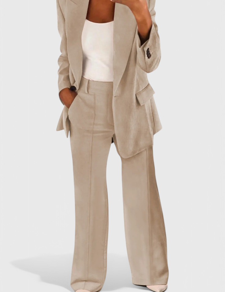 Kaia Conjunto Pulido de 2 Piezas para el Trabajo y Más Allá