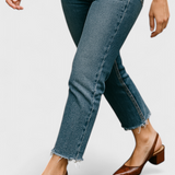 Ava Slingback de Tacón Elegante con Punta Fina