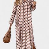 Brisa Vestido Largo Geométrico con Abertura y Escote en V