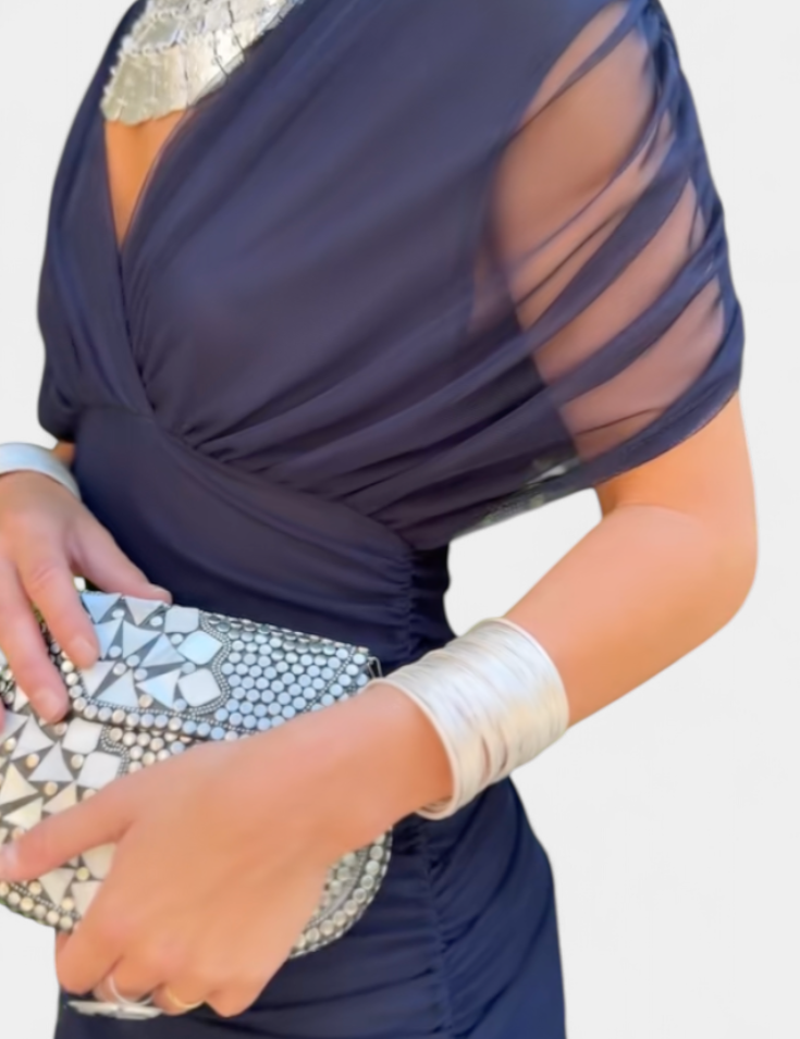 Laura Vestido Elegante Con Escote en V