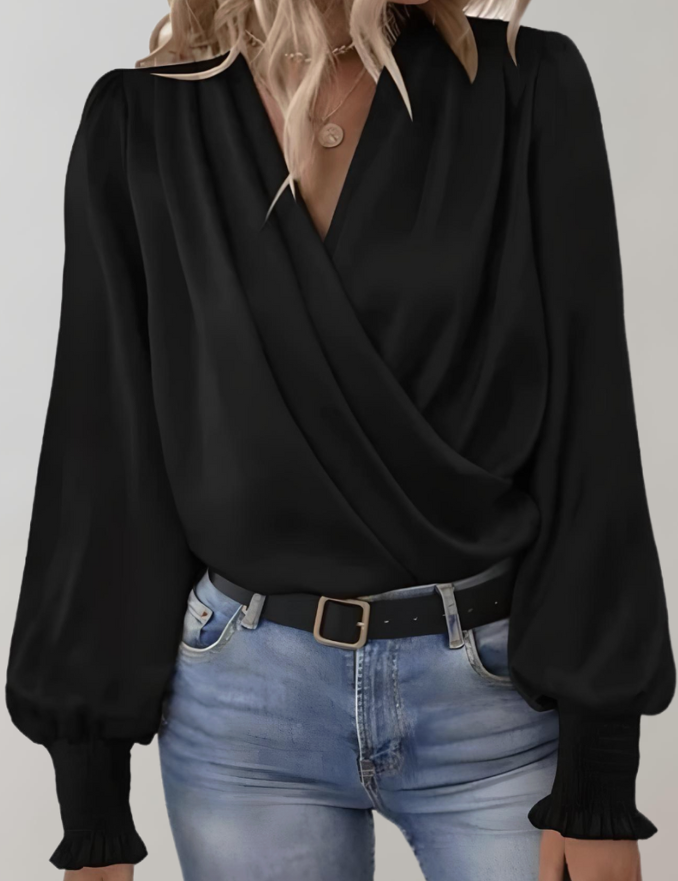 Quinn Blusa Elegante de Manga Larga con Escote en V