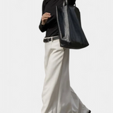 Ada Falda H-Line Lisa con Estilo Urbano Moderno