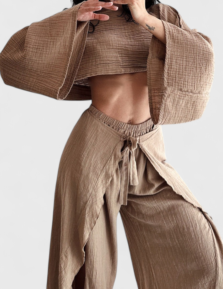 Elsie Conjunto Fluido con Kimono y Pantalón Cruzado