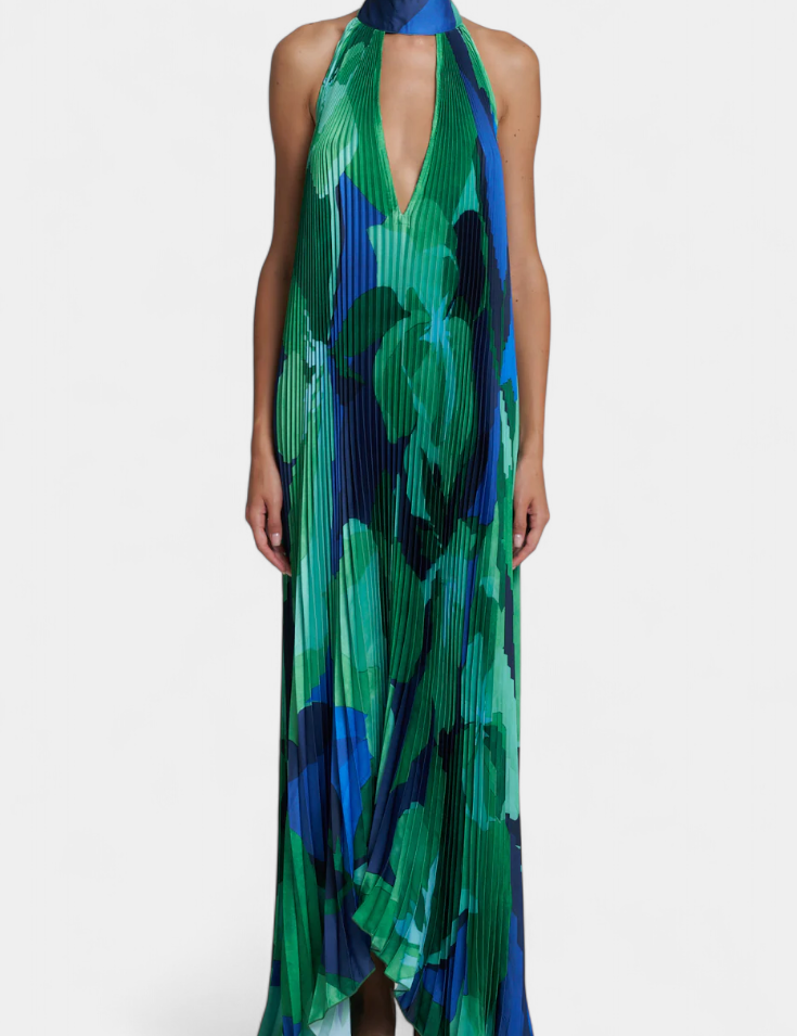 Giselle Vestido Largo Plisado con Escote Halter y Movimiento Elegante