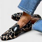 Annelore Loafers de Cuero con Tacón Bajo y Diseño Exclusivo