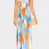 Giselle Vestido Largo Plisado con Escote Halter y Movimiento Elegante