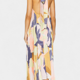 Giselle Vestido Largo Plisado con Escote Halter y Movimiento Elegante